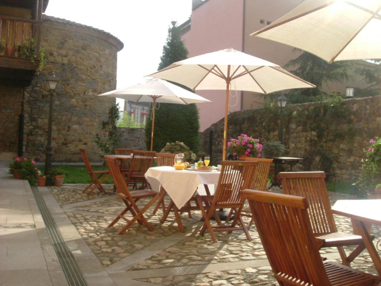 Hotel Castillo Valdes Salas Salas  Exterior photo
